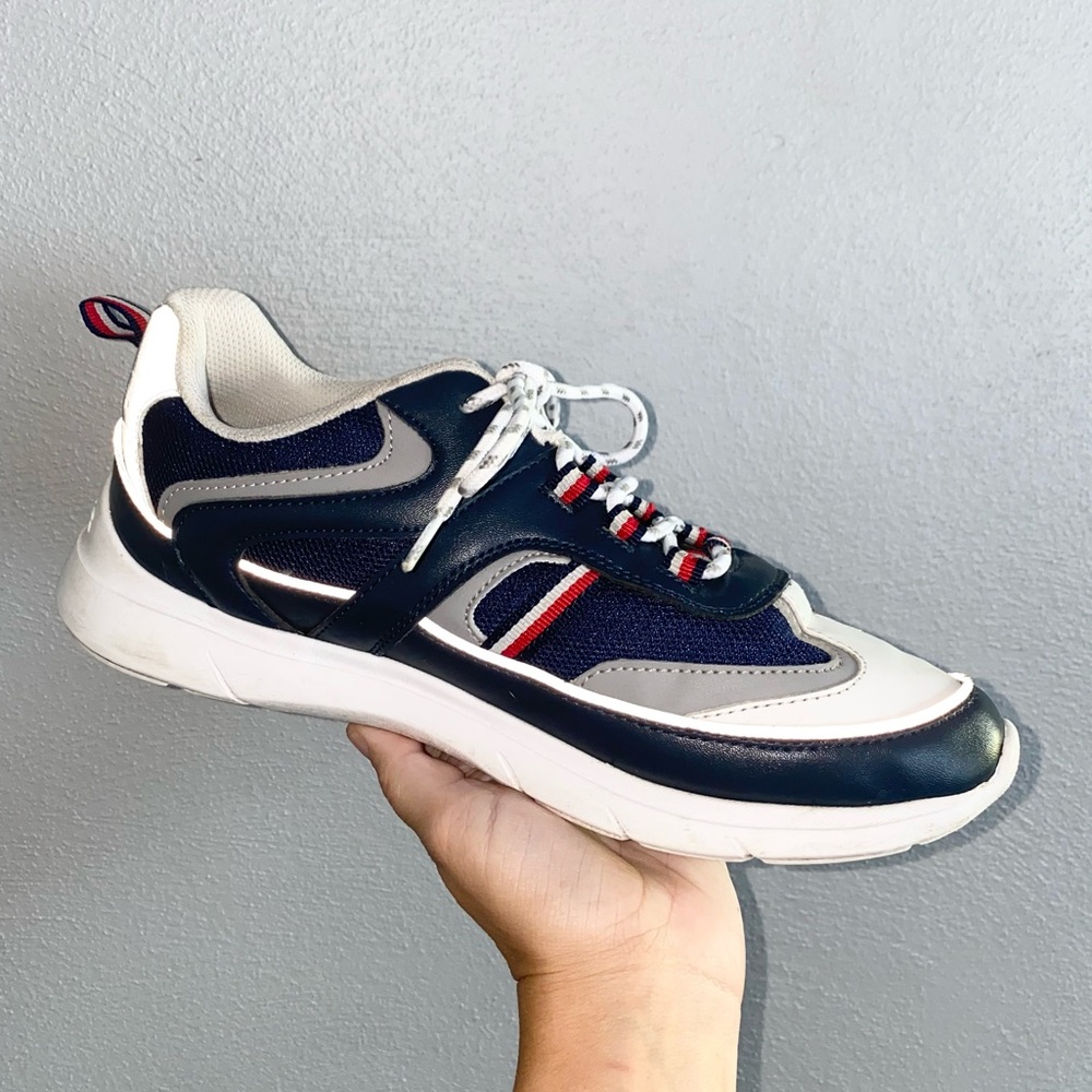 Tommy Hilfiger Tennis Shoes Women’s Size 11 Cedro Lace Up Sneakers Vintage Y2K